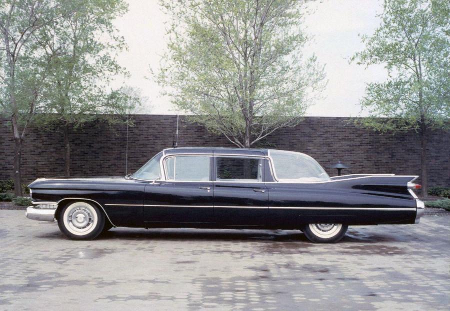  Cadillac Fleetwood Seventy-Five Special Limousine 1959 года  (фото 9 из 17)